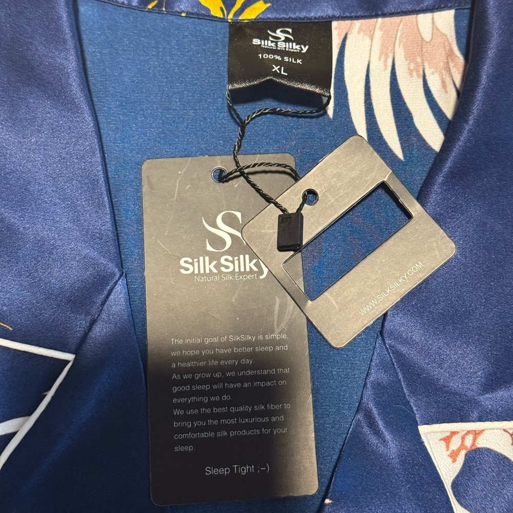 SILK SILKY Navy Silk Crane Print Pajama Set Long Sleeve Shirt Pants Size XL NWT - Picture 9 of 10